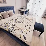 Mirvana Apartments Allure Studio